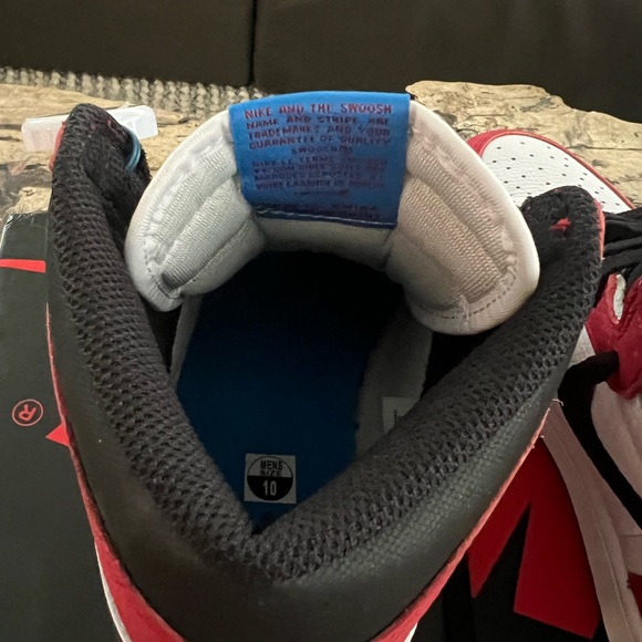 Size 10 - Jordan 1 Retro High OG Origin Story, Spider-Man 2018 Original Spiders - Picture 5 of 7
